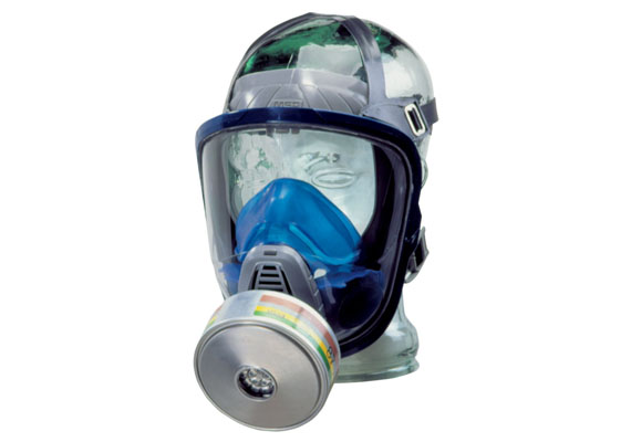  Full Facepiece Respirator with superior protection and comfort. The full face mask series Advantage 3000 provides both protection and unparalleled comfort. The soft sealing line made of hypoallergenic silicone provides a pressure free fit. The large, optically corrected lens ensures a clear, undistorted view, while the grey-blue colour gives the mask an aesthetic appearance.